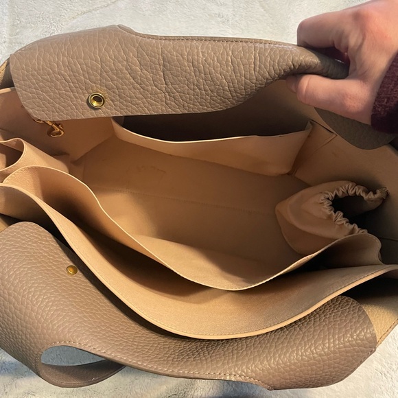 Cuyana 16” System Tote + Strap + insert - Picture 4 of 7